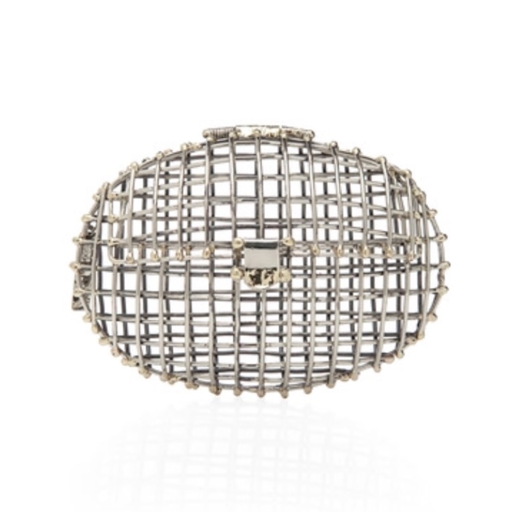 Anndra Neen Oval Open Cage Clutch